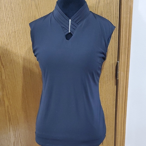 Tahari Black Cut-Out Fitted Sleeveless Top with Mandarin Collar - Picture 1 of 6